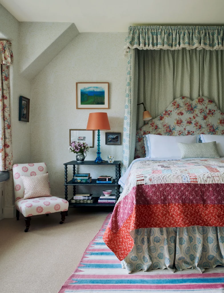 country bedroom design with bed canopy