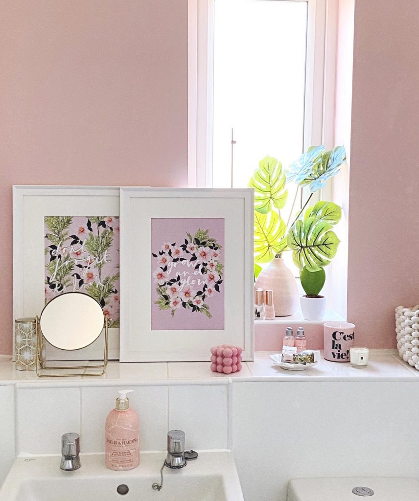 Little Greene Confetti pink bathroom wall