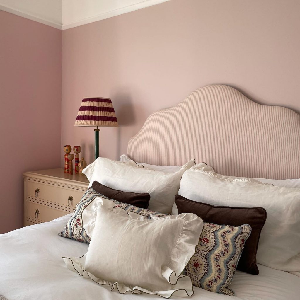 Little Greene Confetti pink bedroom wall