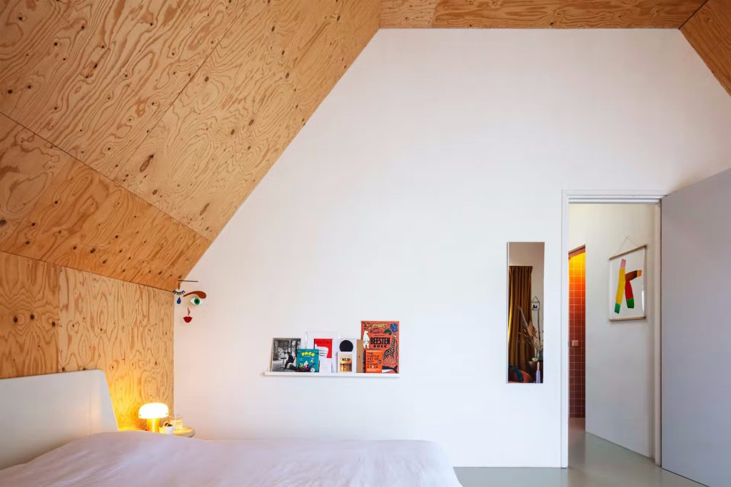 bedroom design white walls and wood