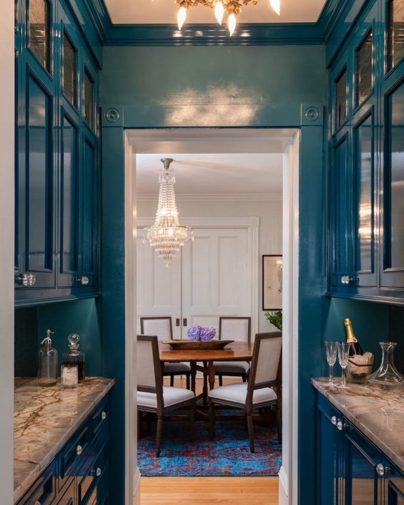 Benjamin Moore Naples Blue butlers pantry