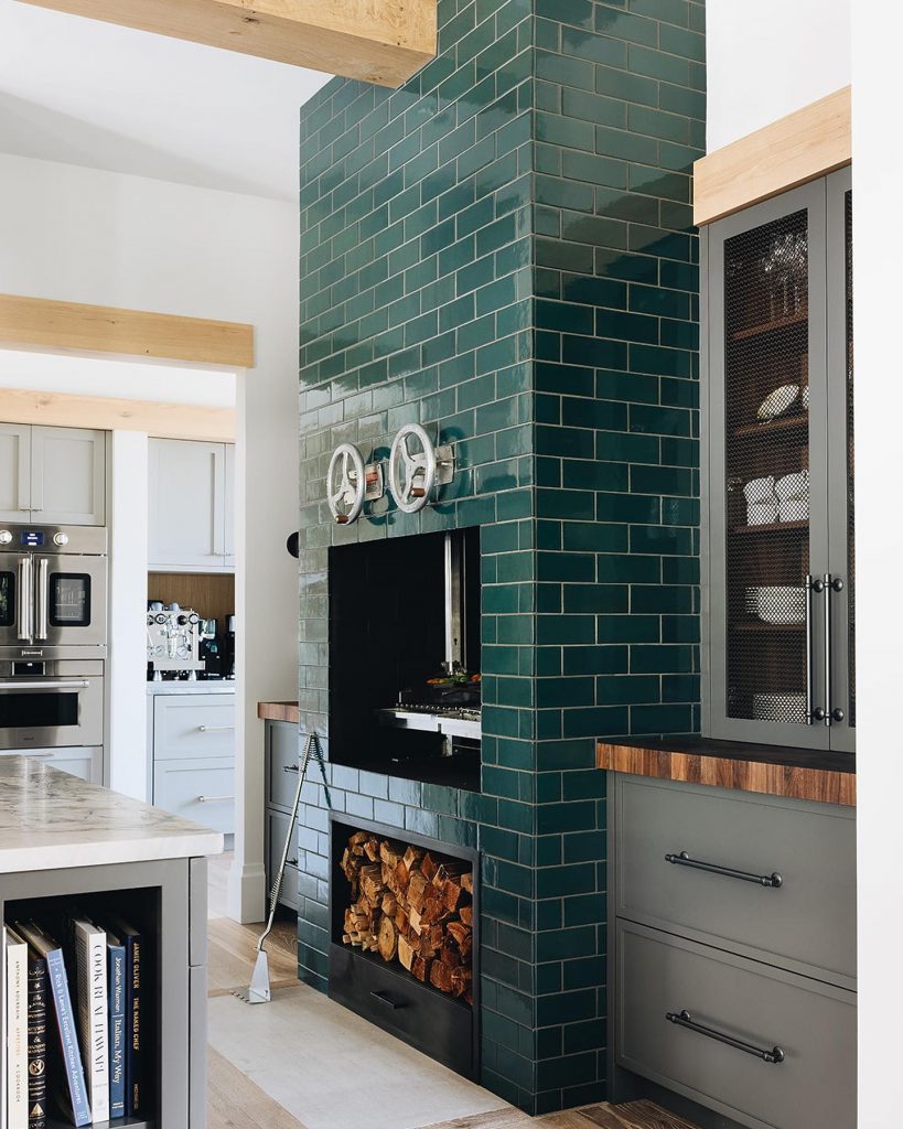 modern 2023 kitchen with a green tiled hearth oven