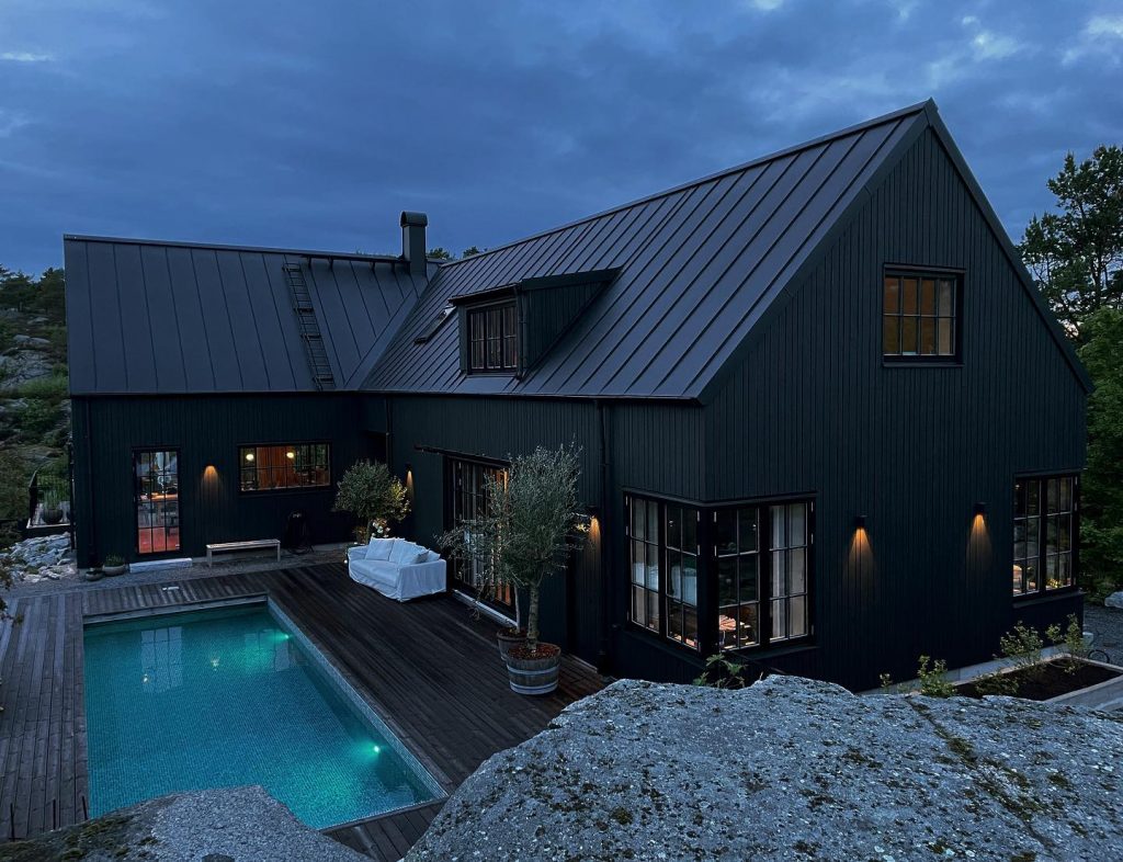 black barn house