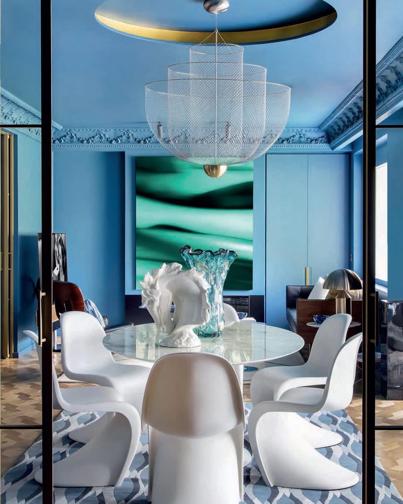 Benjamin Moore Blue Danube wall and ceiling paint dining