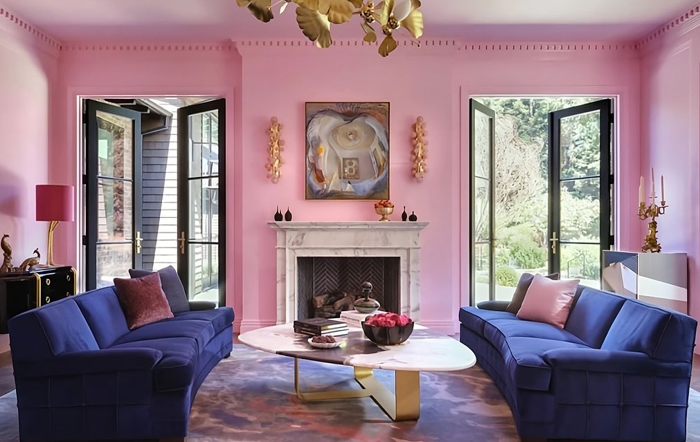 Benjamin Moore May Flowers pink living room
