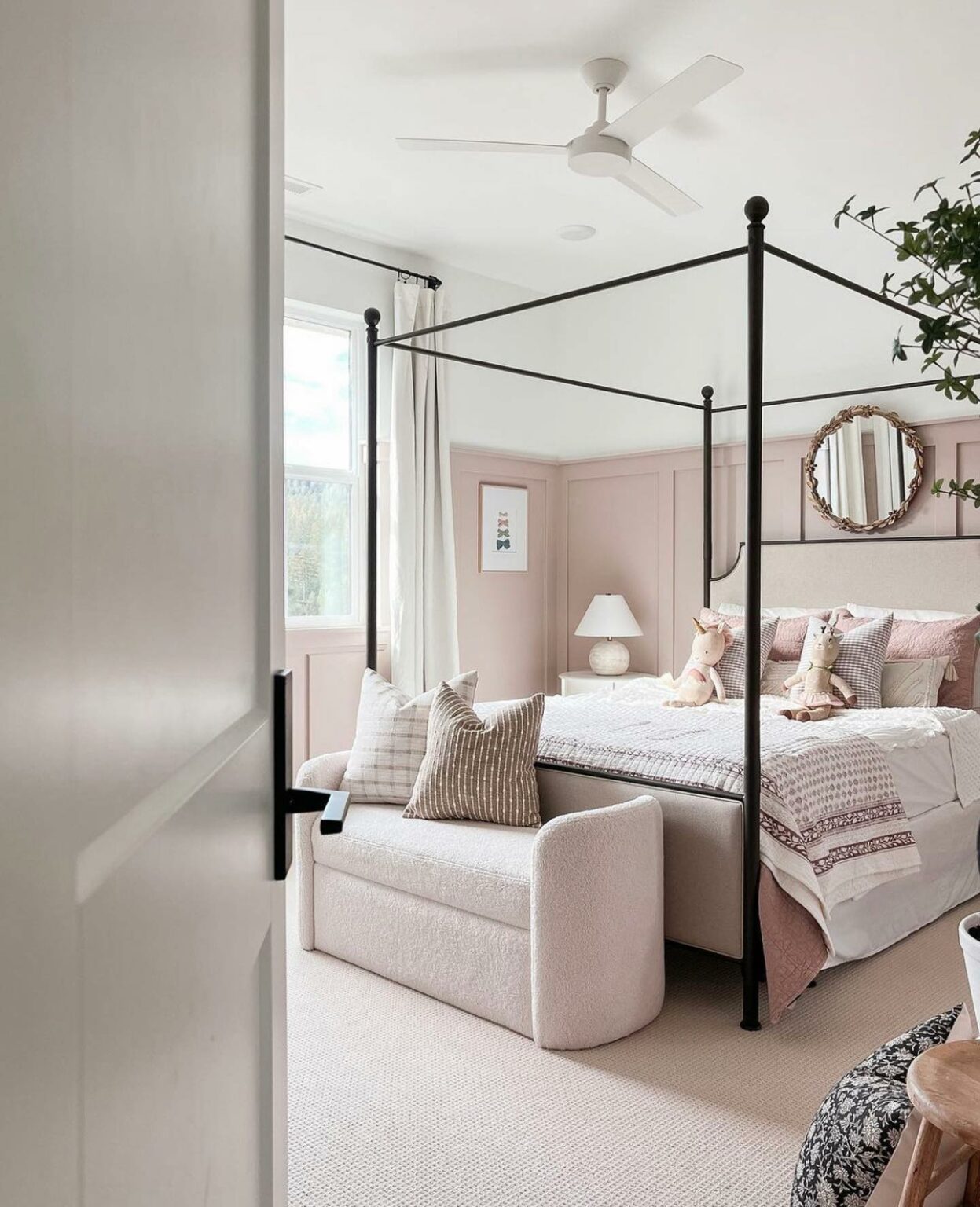 Benjamin Moore Meadow Pink - Interiors By Color