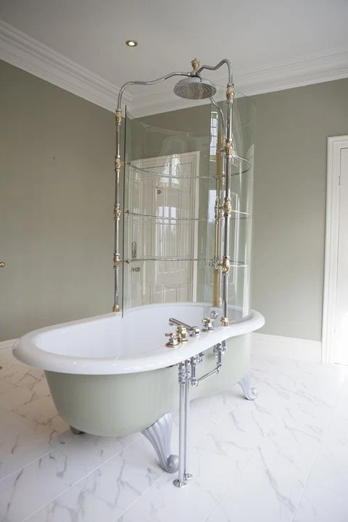 Farrow & Ball French Gray No. 18 bathroom walls and painted tub